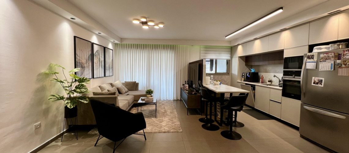 b3bfa936-bfff-4b83-84ff-274b2c5603cb (1)